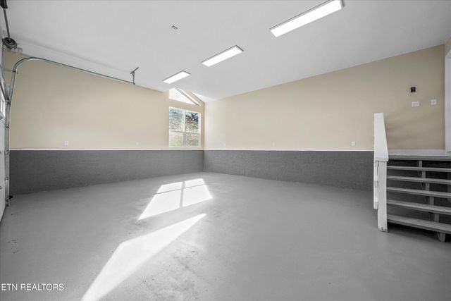 140 Tuhdegwa Way, Loudon, TN 37774