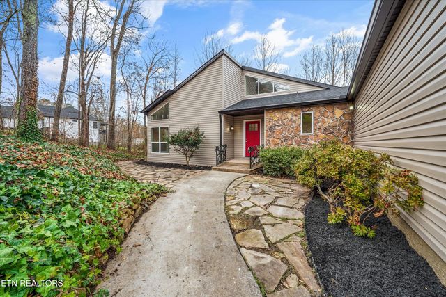 140 Tuhdegwa Way, Loudon, TN 37774