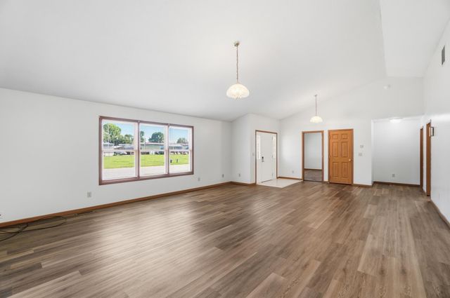 61 Kays Way 61 Kays Way, Xenia, OH 45385