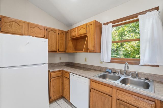 61 Kays Way 61 Kays Way, Xenia, OH 45385