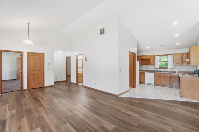 61 Kays Way 61 Kays Way, Xenia, OH 45385