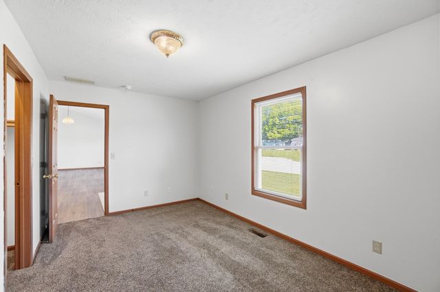 61 Kays Way 61 Kays Way, Xenia, OH 45385
