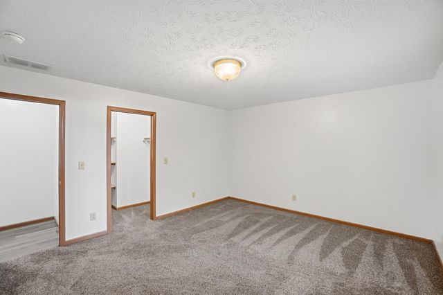 61 Kays Way 61 Kays Way, Xenia, OH 45385