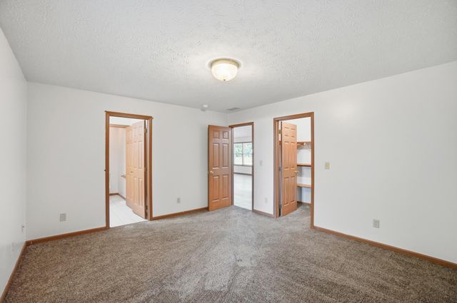 61 Kays Way 61 Kays Way, Xenia, OH 45385