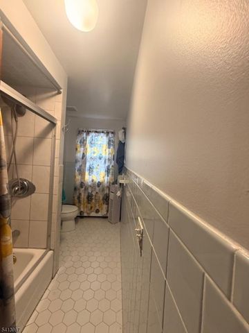 5 Dewey St, Dover Town, NJ 07801