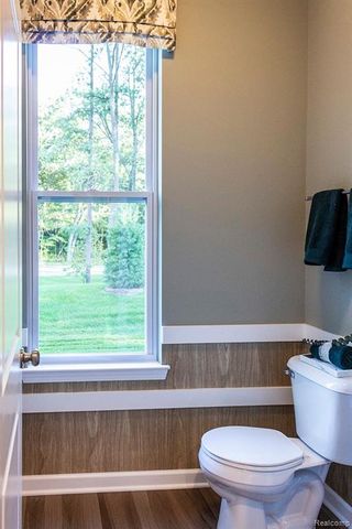 6195 Parker Drive, Linden, MI 48451