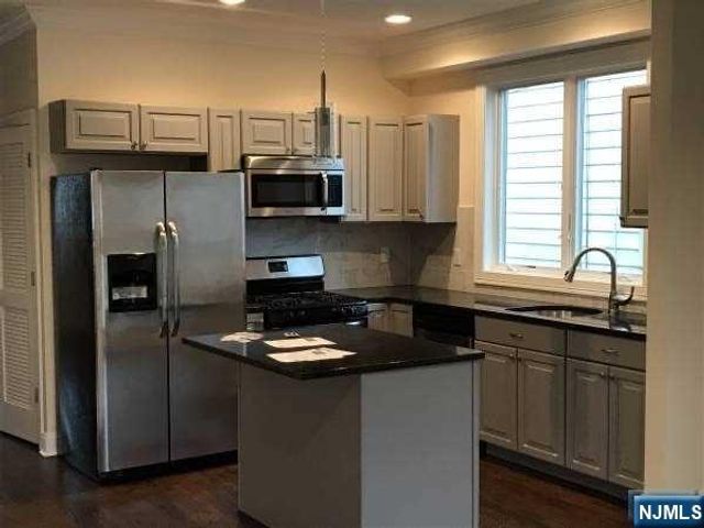 46 Blauvelt Place, Hackensack, NJ 07601