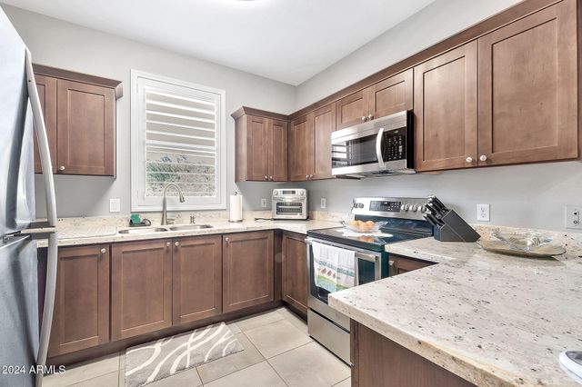 20100 N 78TH Place 2096, Scottsdale, AZ 85255