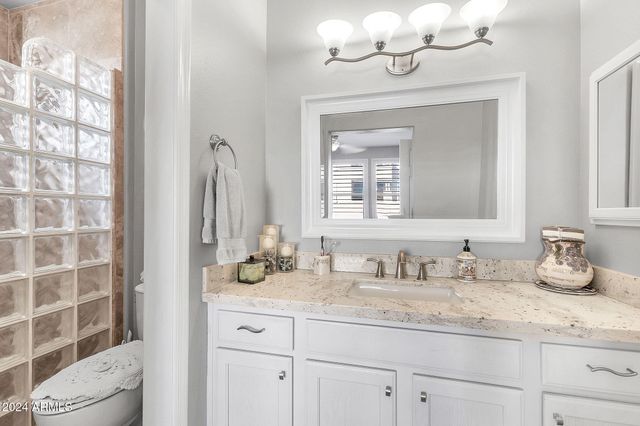 20100 N 78TH Place 2096, Scottsdale, AZ 85255