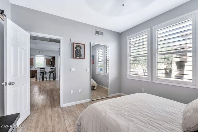 20100 N 78TH Place 2096, Scottsdale, AZ 85255