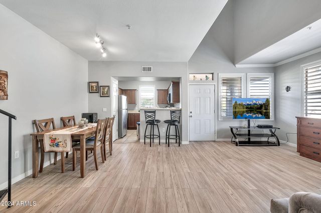 20100 N 78TH Place 2096, Scottsdale, AZ 85255