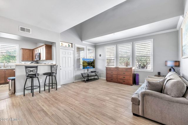 20100 N 78TH Place 2096, Scottsdale, AZ 85255