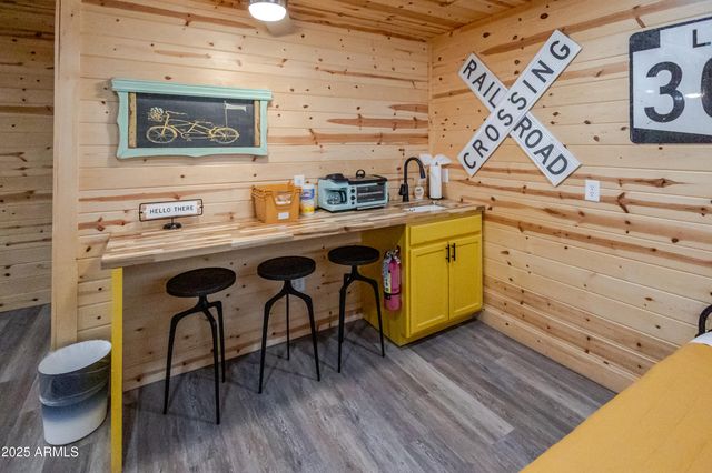 6385 W WHITE MOUNTAIN Boulevard, Show Low, AZ 85901