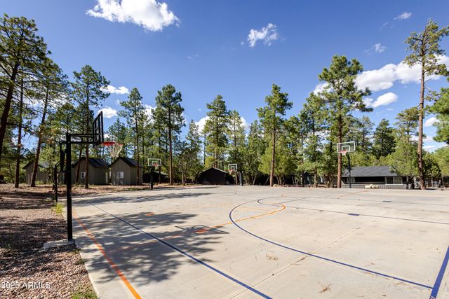 6385 W WHITE MOUNTAIN Boulevard, Show Low, AZ 85901