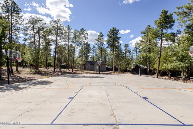 6385 W WHITE MOUNTAIN Boulevard, Show Low, AZ 85901