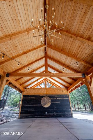 6385 W WHITE MOUNTAIN Boulevard, Show Low, AZ 85901