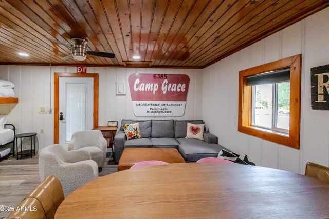 6385 W WHITE MOUNTAIN Boulevard, Show Low, AZ 85901