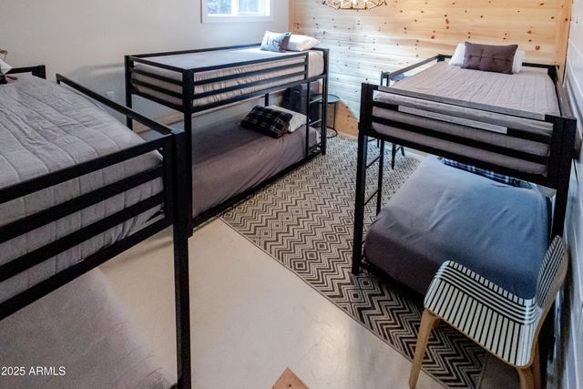 6385 W WHITE MOUNTAIN Boulevard, Show Low, AZ 85901