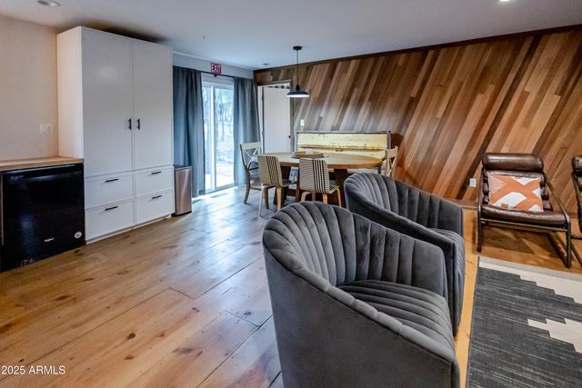 6385 W WHITE MOUNTAIN Boulevard, Show Low, AZ 85901