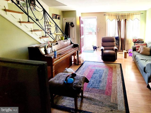 5851 SYLVESTER ST, Philadelphia, PA 19149