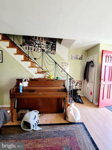 5851 SYLVESTER ST, Philadelphia, PA 19149