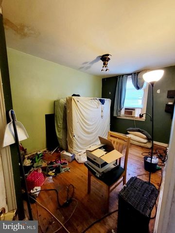 5851 SYLVESTER ST, Philadelphia, PA 19149
