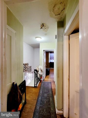 5851 SYLVESTER ST, Philadelphia, PA 19149