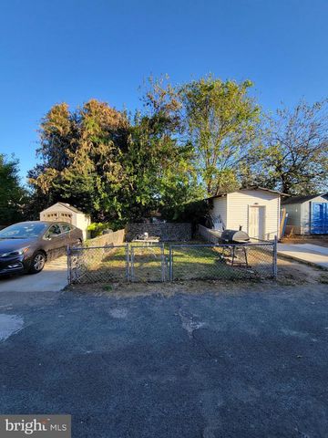 5851 SYLVESTER ST, Philadelphia, PA 19149