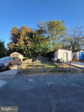 5851 SYLVESTER ST, Philadelphia, PA 19149