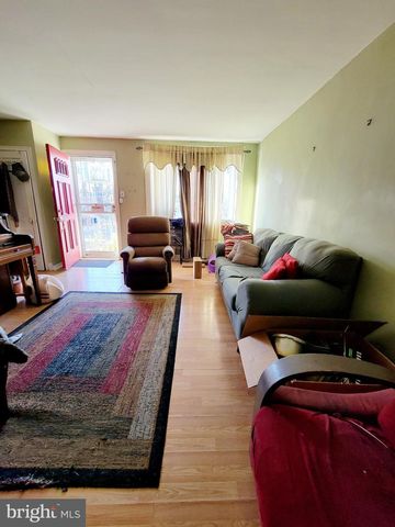 5851 SYLVESTER ST, Philadelphia, PA 19149