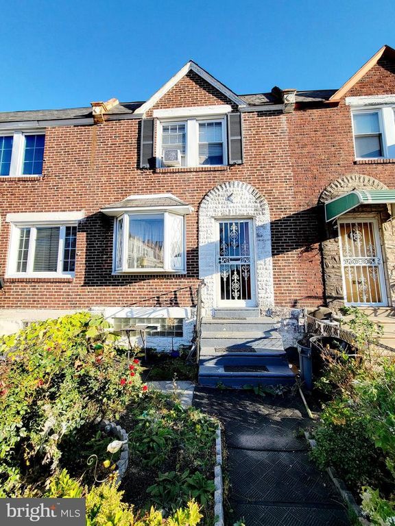 5851 SYLVESTER ST, Philadelphia, PA 19149