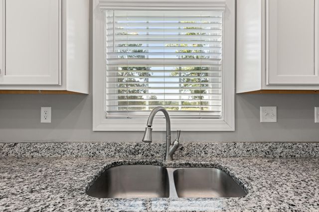 178 Lorraine Court, Berea, KY 40403