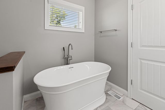 178 Lorraine Court, Berea, KY 40403