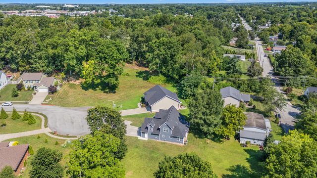 178 Lorraine Court, Berea, KY 40403