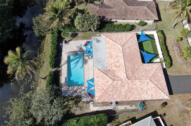 11886 NW 24th Street, Coral Springs, FL 33065