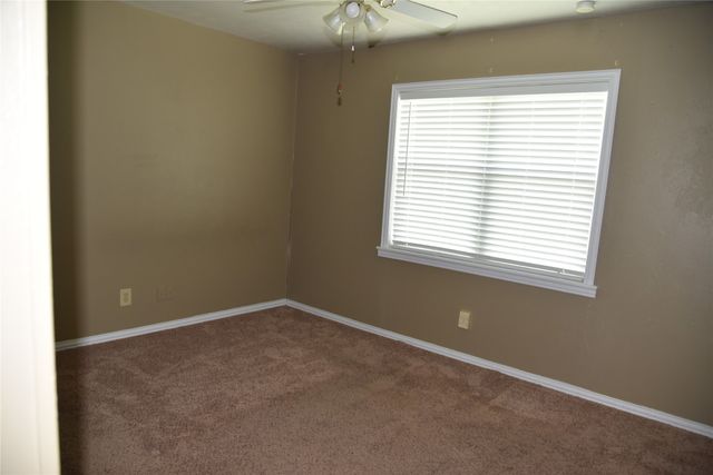 856 Renfro Drive, White Settlement, TX 76108