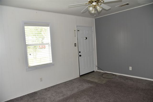 856 Renfro Drive, White Settlement, TX 76108