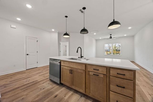 3 Arrow Drive, Bella Vista, AR 72714