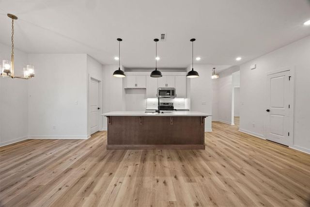 3 Arrow Drive, Bella Vista, AR 72714