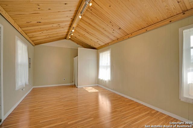 336 TUTTLE RD, Terrell Hills, TX 78209