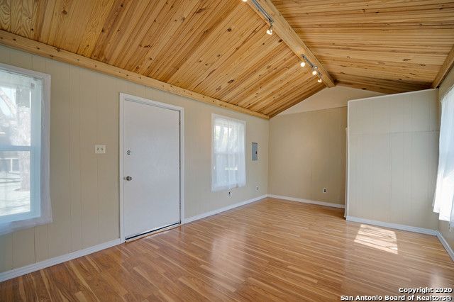 336 TUTTLE RD, Terrell Hills, TX 78209