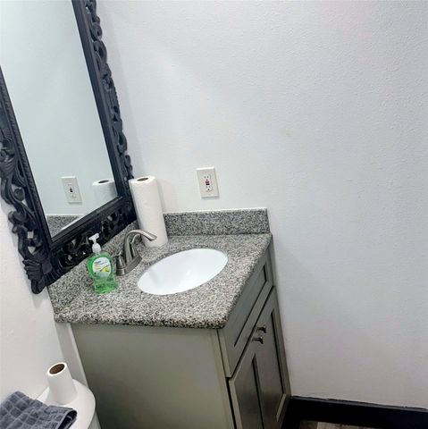 17717 Wild Oak Drive, Houston, TX 77090