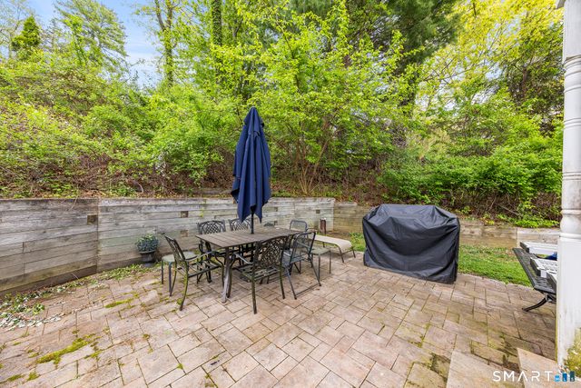 557 Candlewood Lake Road, Brookfield, CT 06804