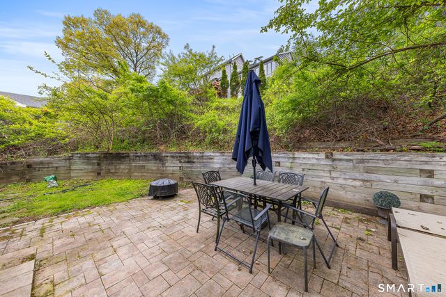 557 Candlewood Lake Road, Brookfield, CT 06804
