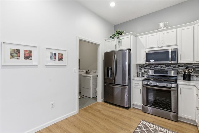 909 VALENTINA LN, Lower Burrell, PA 15068