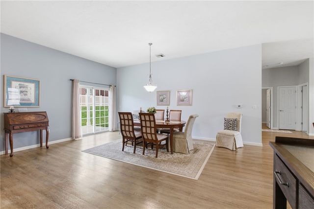 909 VALENTINA LN, Lower Burrell, PA 15068