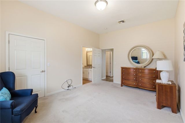 909 VALENTINA LN, Lower Burrell, PA 15068