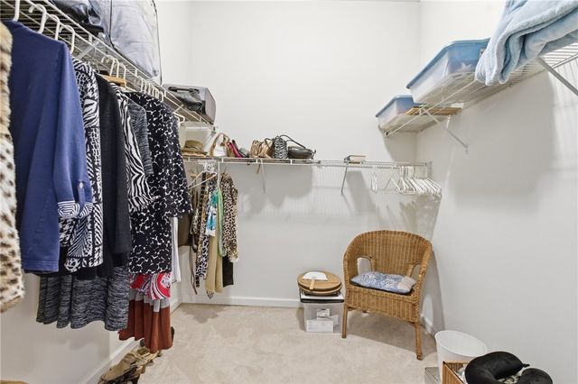 909 VALENTINA LN, Lower Burrell, PA 15068