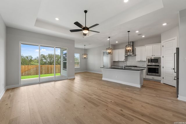 204 AZALEA ALY, Castroville, TX 78009