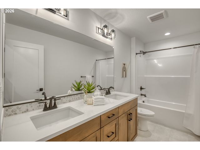 12125 Sw Turnagain Dr, Tigard, OR 97224